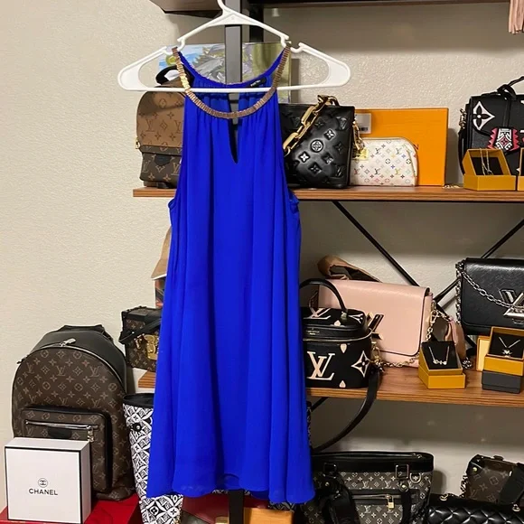 ⚜️ Flowy dress ⚜️ - Picture 1 of 9